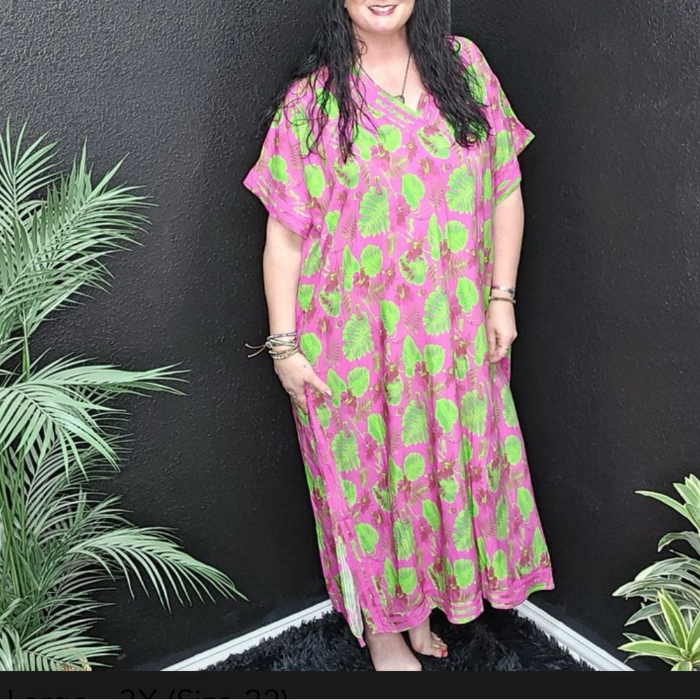 Pink Green Tropical Print V Neck Dress Size One Size Swim Suit Cover